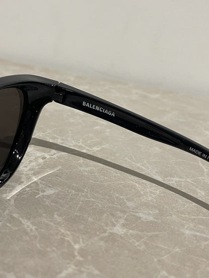 Lunettes de soleil Balenciaga noires