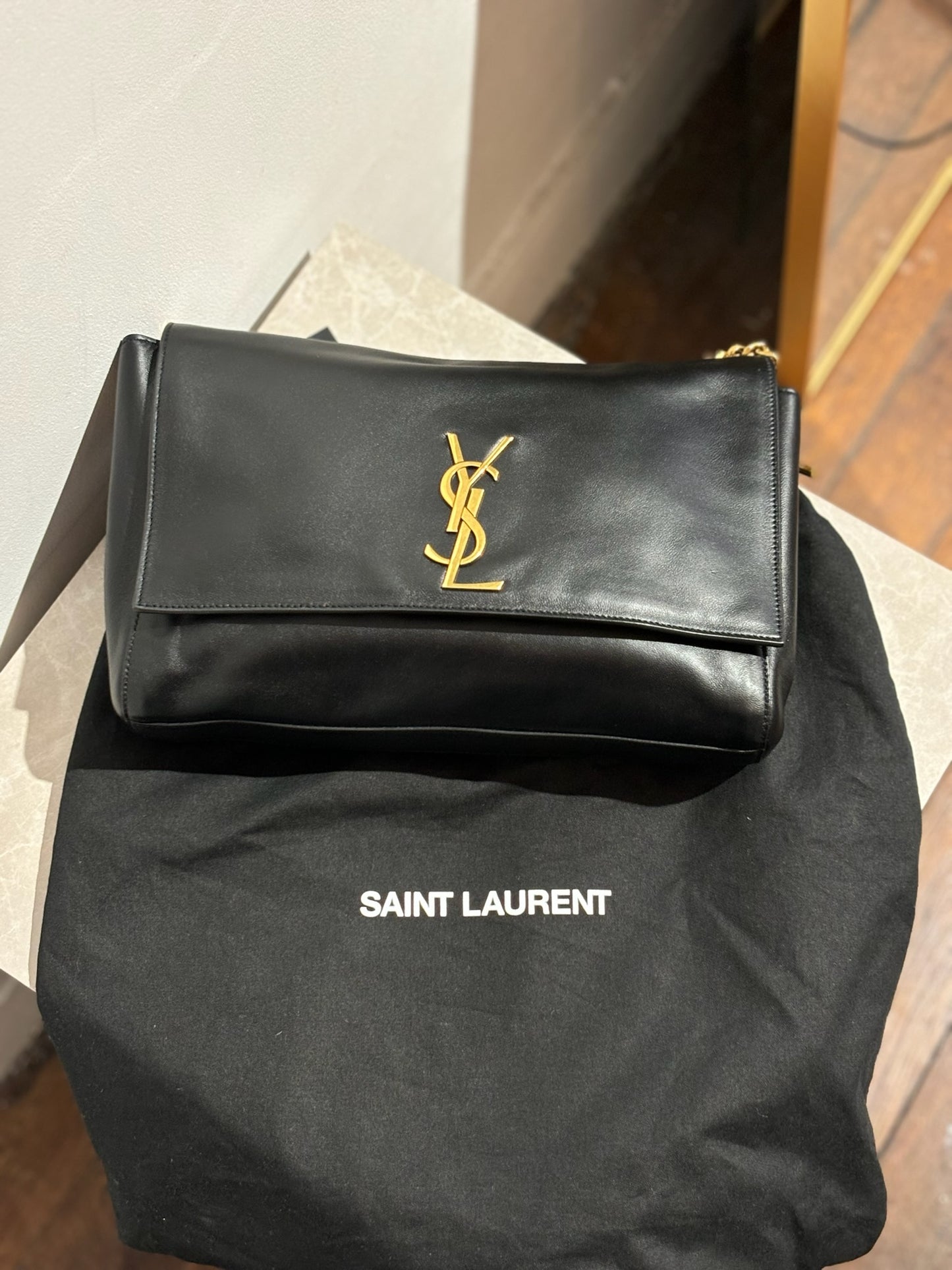 Sac YSL Kate noir réversible NEUF