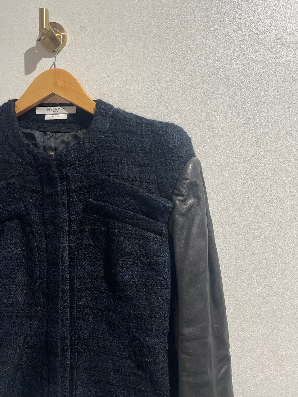 Veste Givenchy tweed et cuir T.40