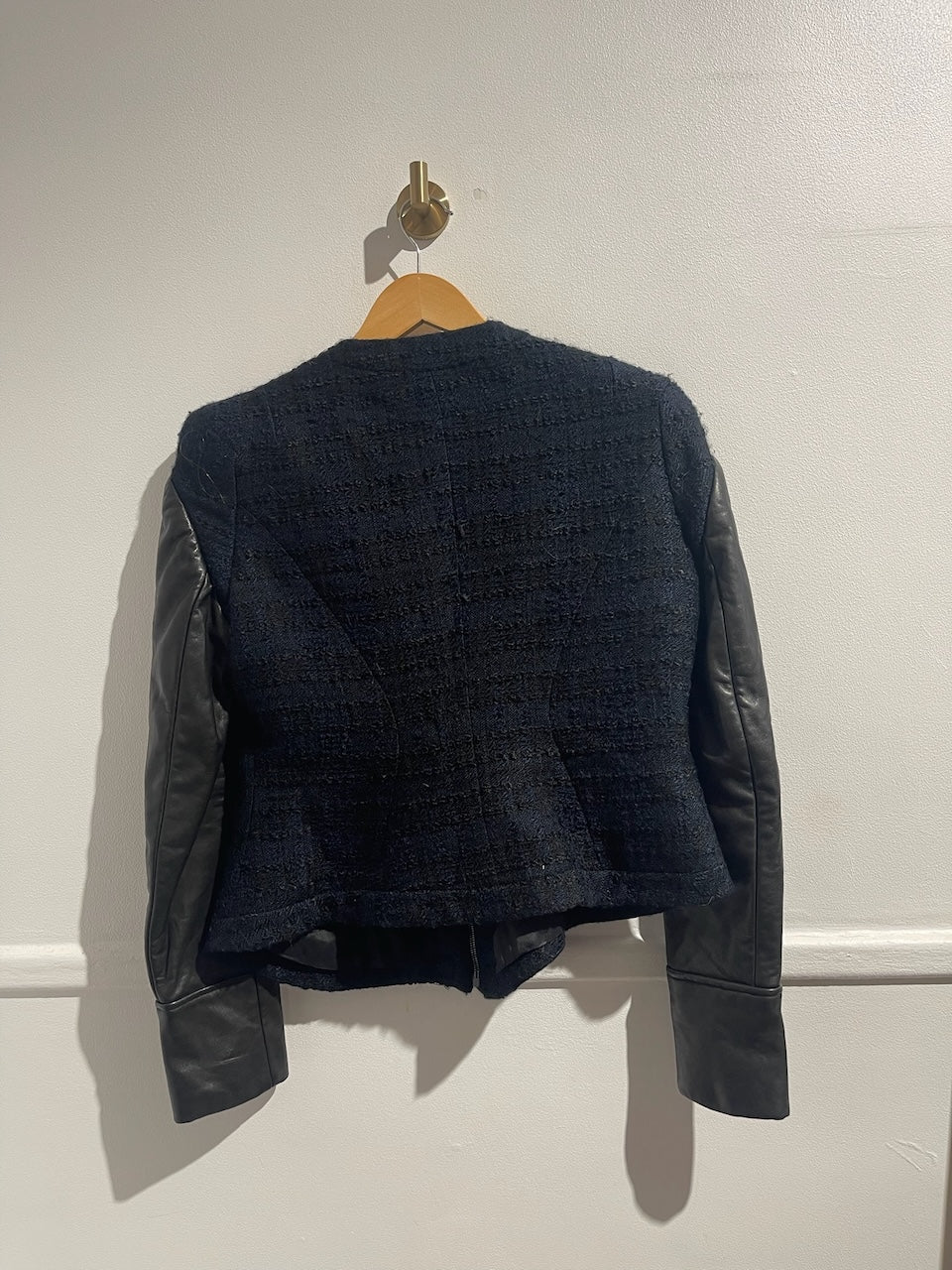 Veste Givenchy tweed et cuir T.40