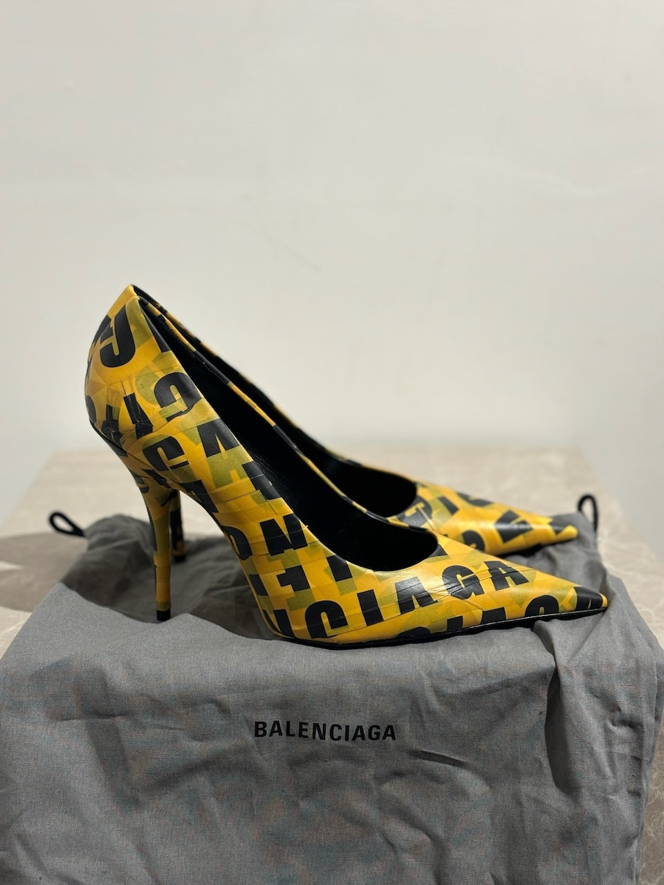 Escarpins Balenciaga Knife T.40 NEUF