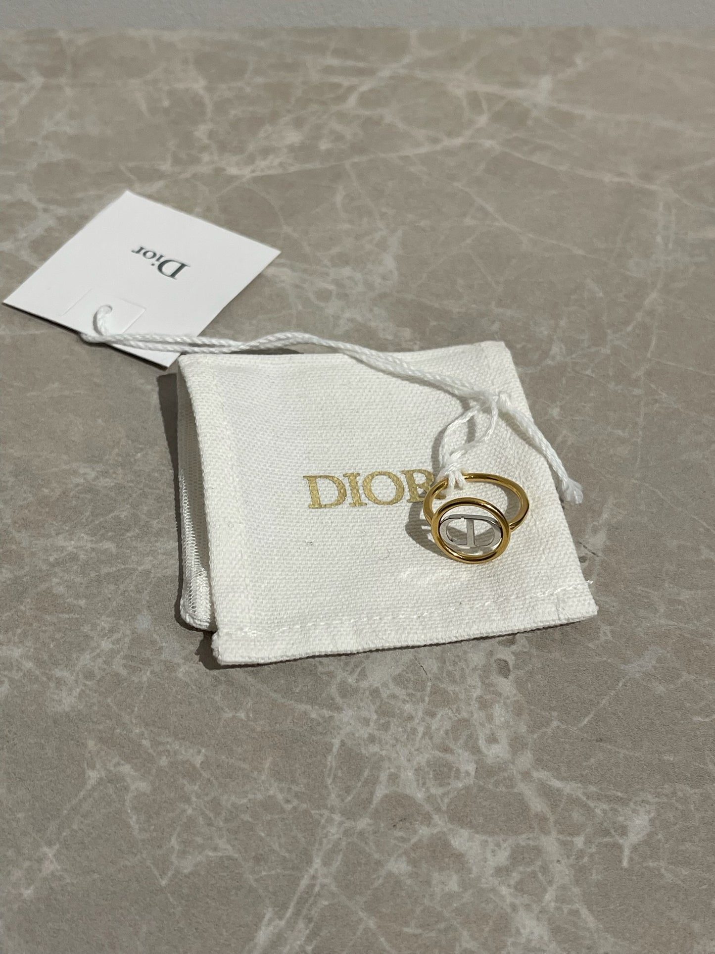 Bague Dior 30 Montaigne