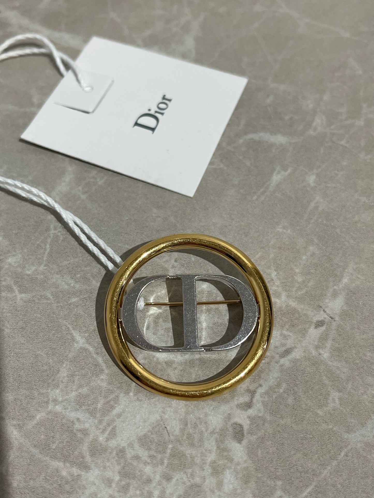 Broche Dior 30 Montaigne