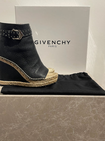 Bottines Givenchy noires T.40