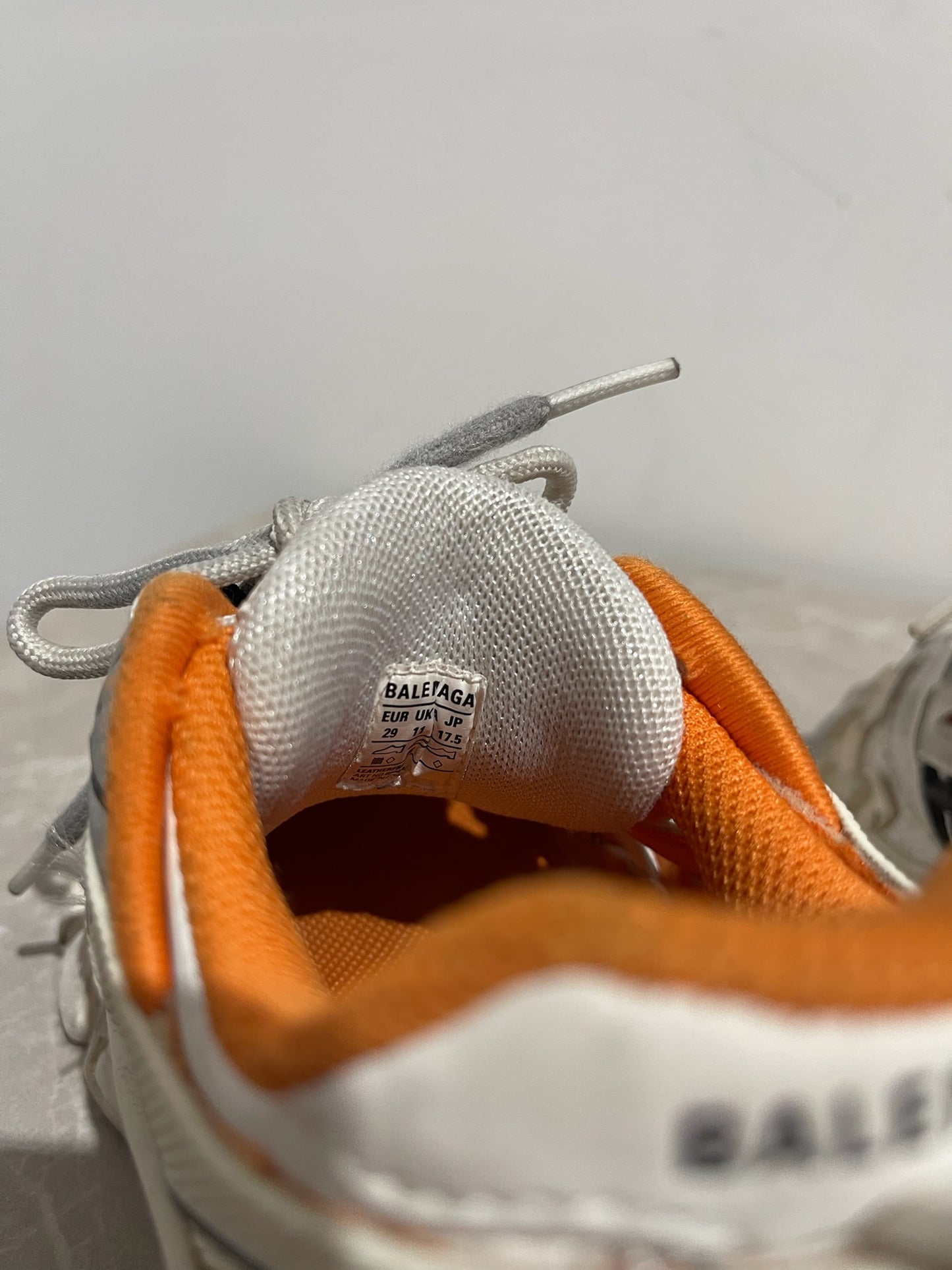 Baskets Balenciaga Track 2 T.29