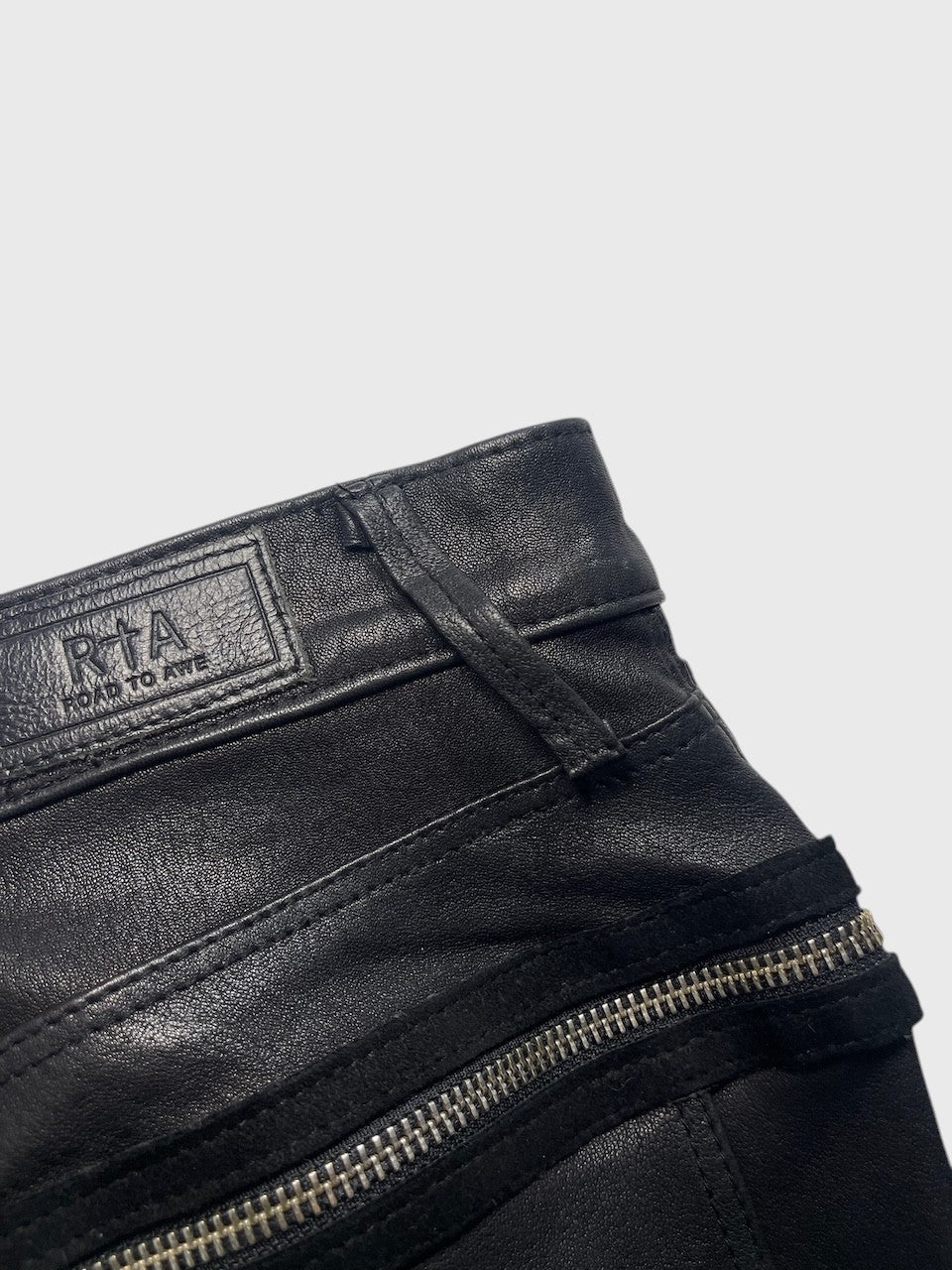 Pantalon RTA en cuir T.25