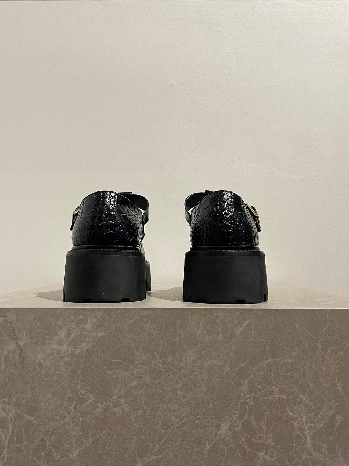 Mocassins Celine noirs T.37