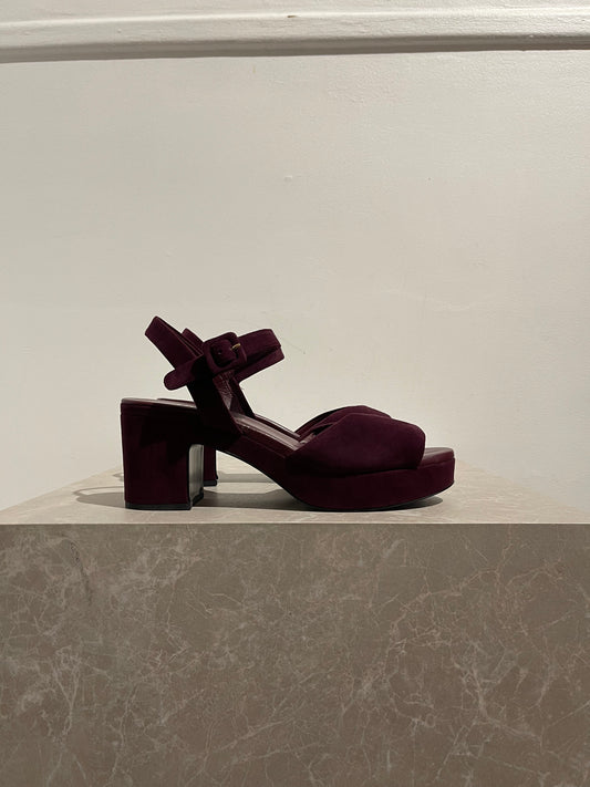 Sandales Prada bordeaux T.37,5