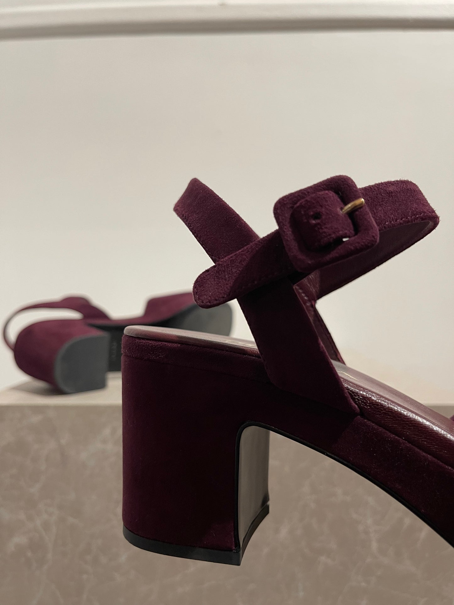 Sandales Prada bordeaux T.37,5