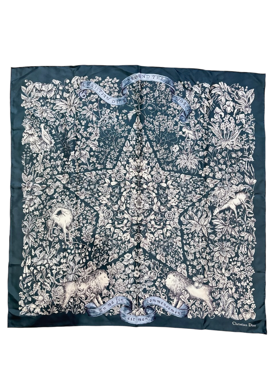 Foulard Dior bleu à fleurs