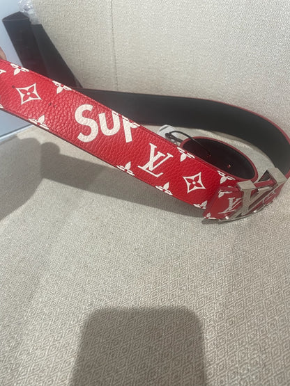 Ceinture Louis Vuitton x Suprême T.100