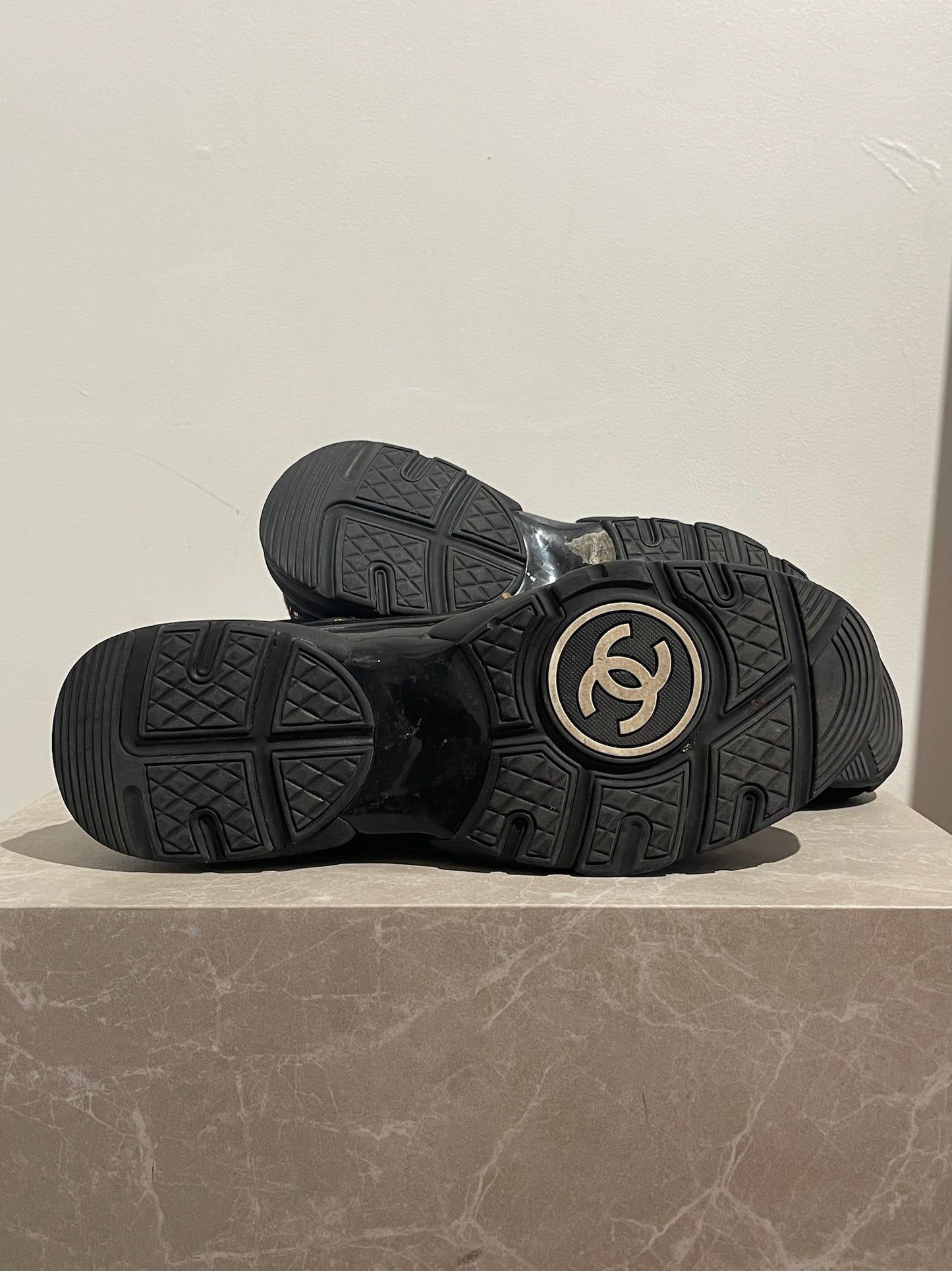 Baskets Chanel noires T.45