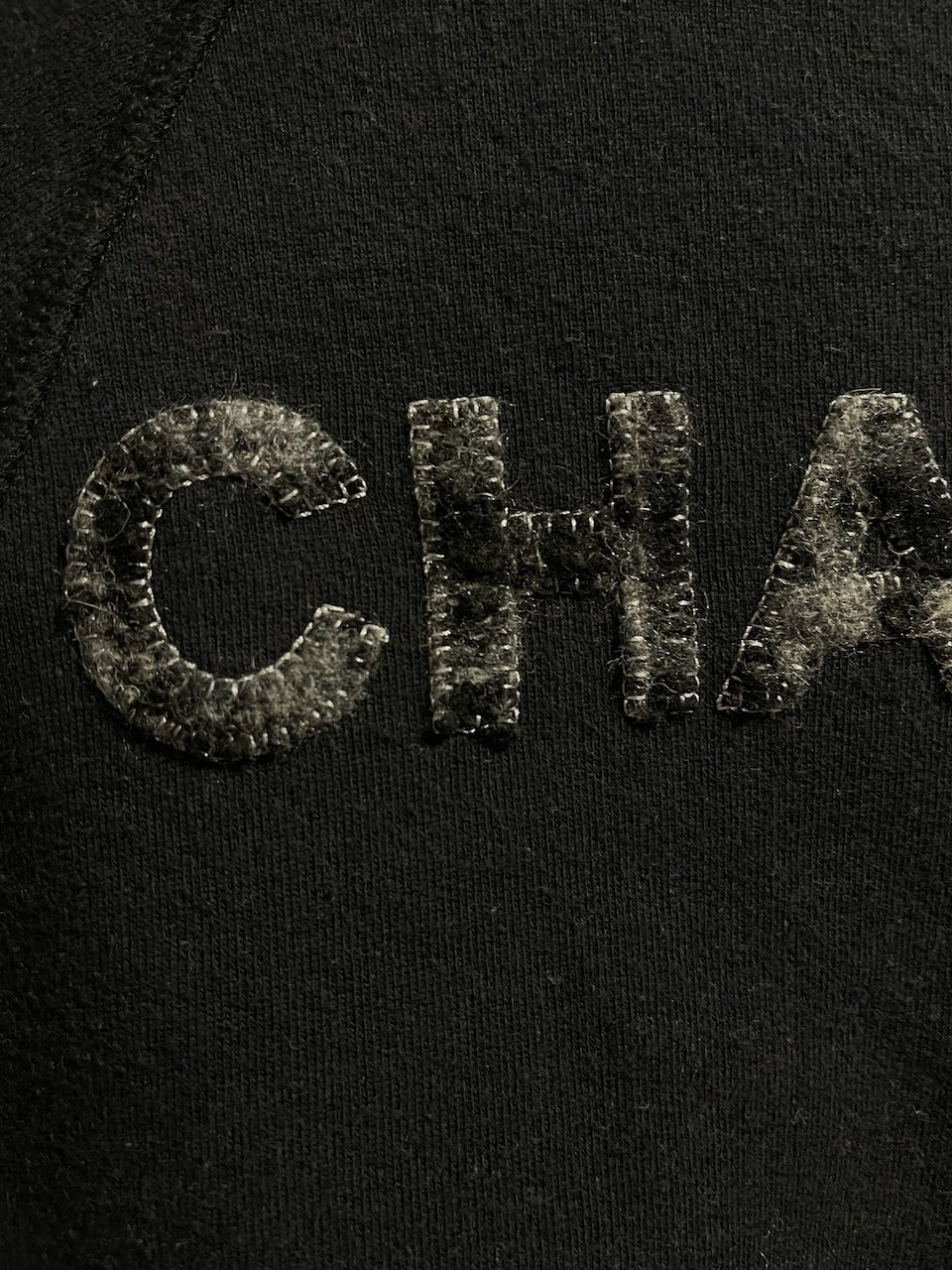 Sweat Chanel noir T.S