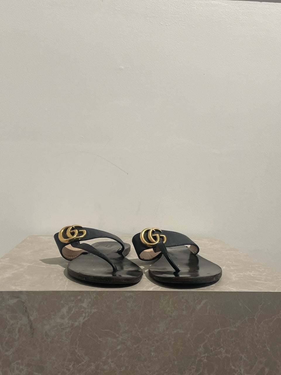 Sandales Gucci noires T.37