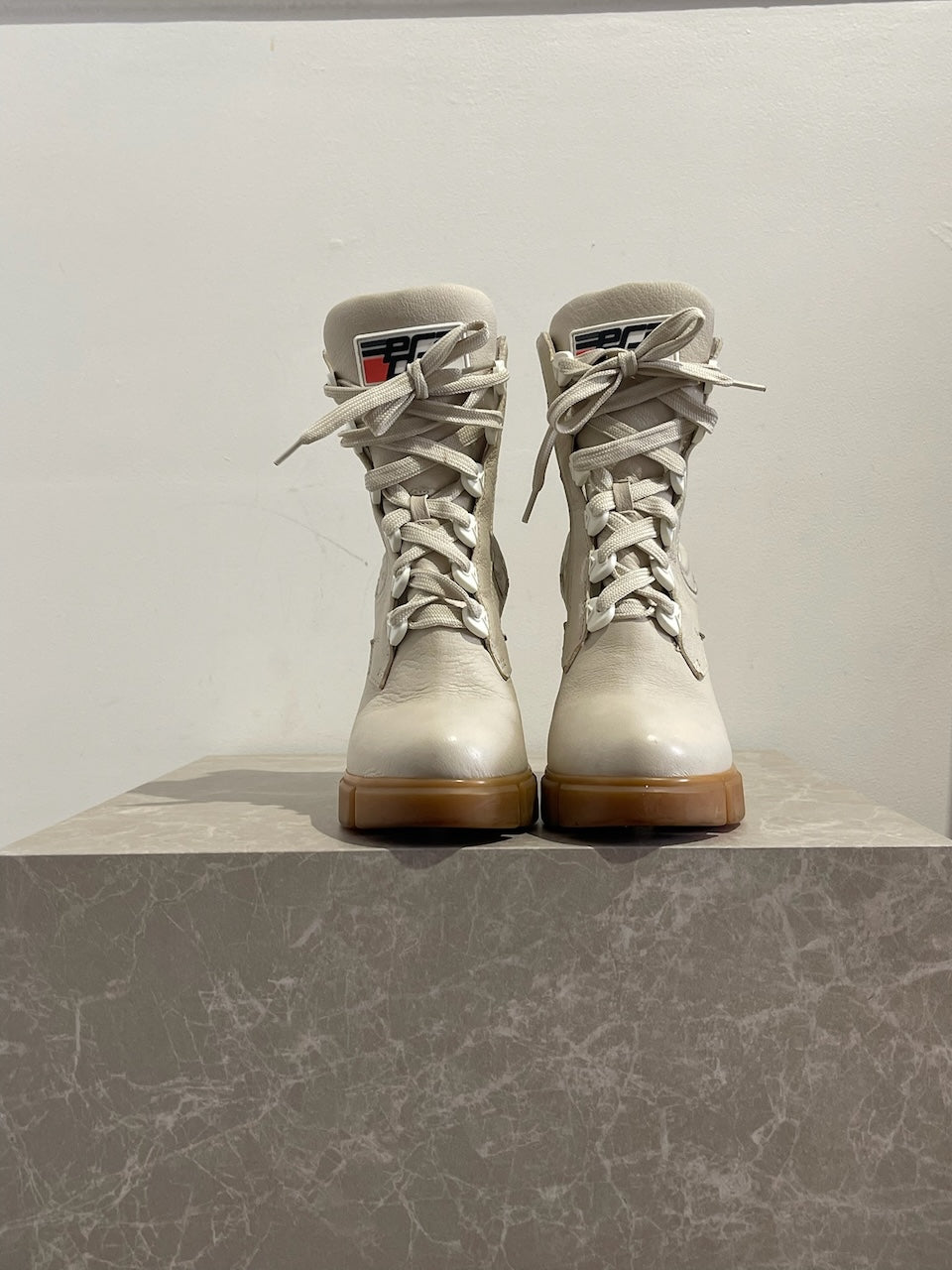 Bottines Prada beige T.38