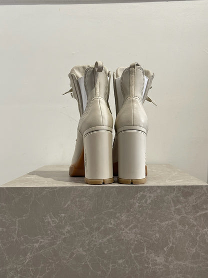 Bottines Prada beige T.38