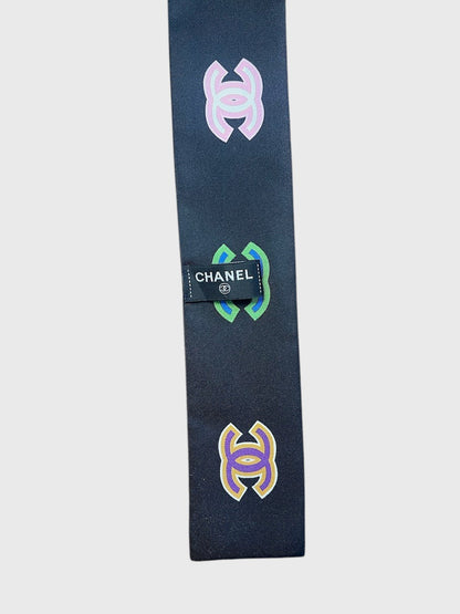 Foulard slim Chanel noir Coco