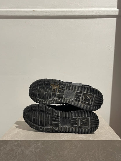 Basket Louis Vuitton Run Away T.40