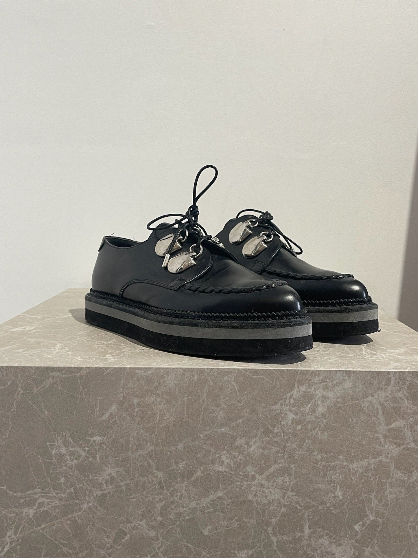 Creepers Alexander McQueen noires T.36,5