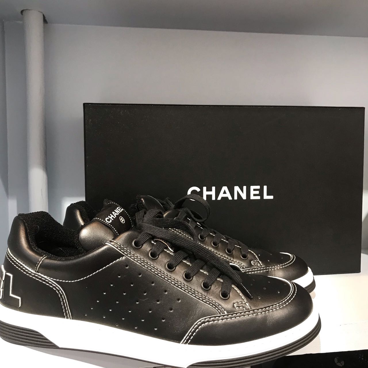 Basket chanel noir homme hot sale