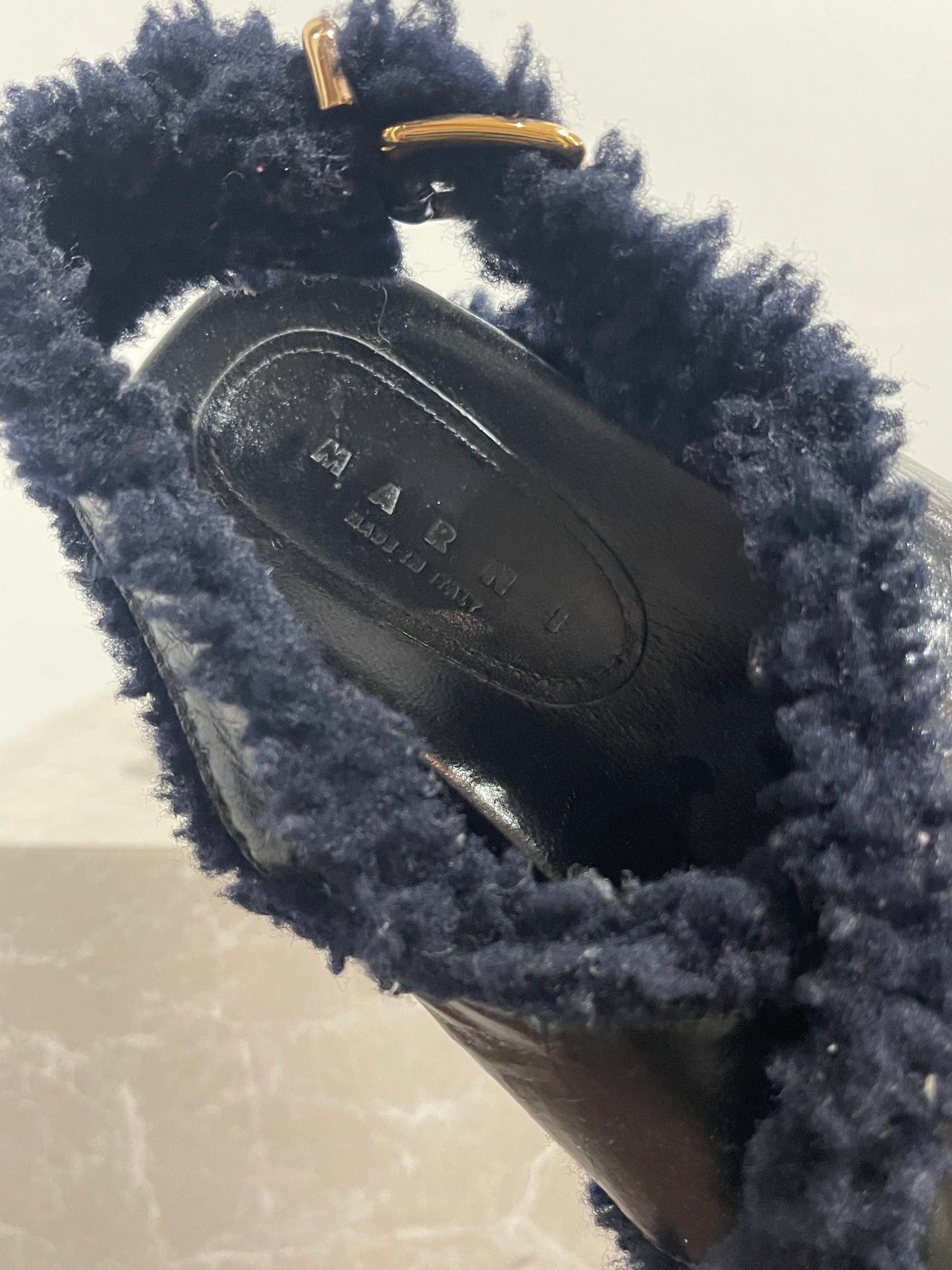 Sandales Marni fourrées T.38,5