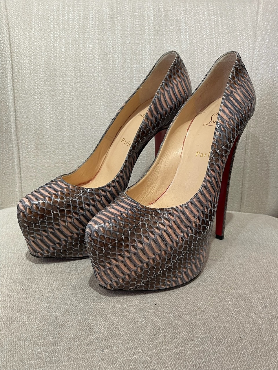 Escarpins Christian Louboutin python T.41