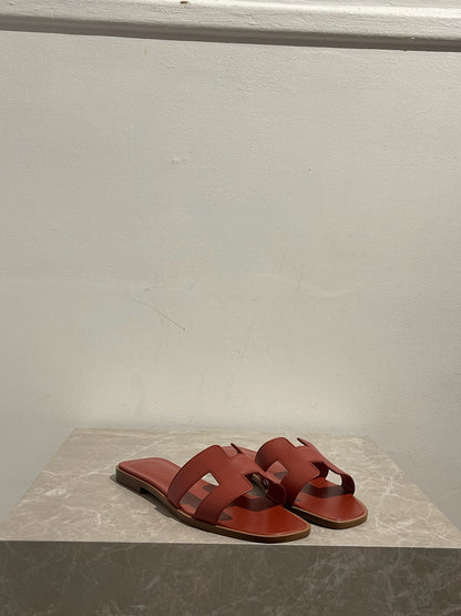 Sandales Oran Hermes T.37 NEUVE