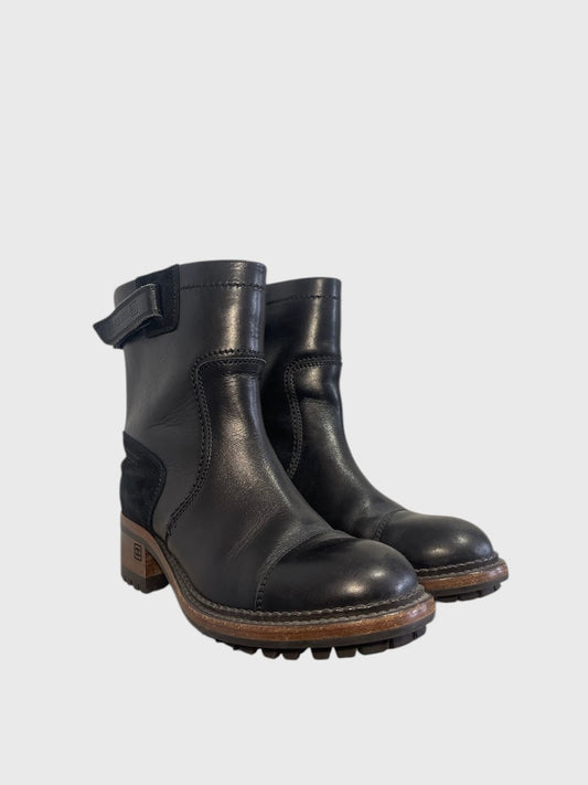 Bottines Chanel noires T.36,5