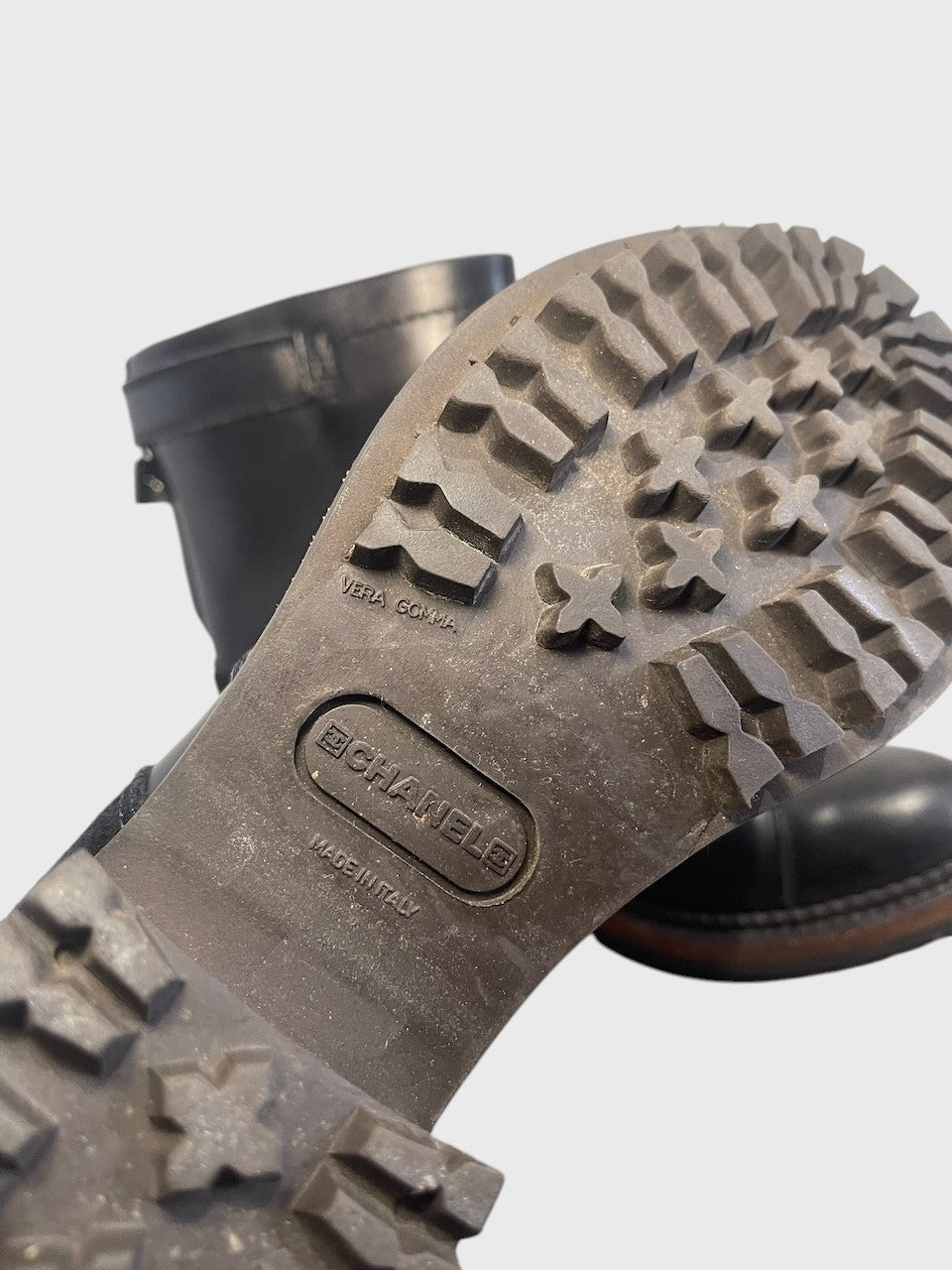 Bottines Chanel noires T.36,5