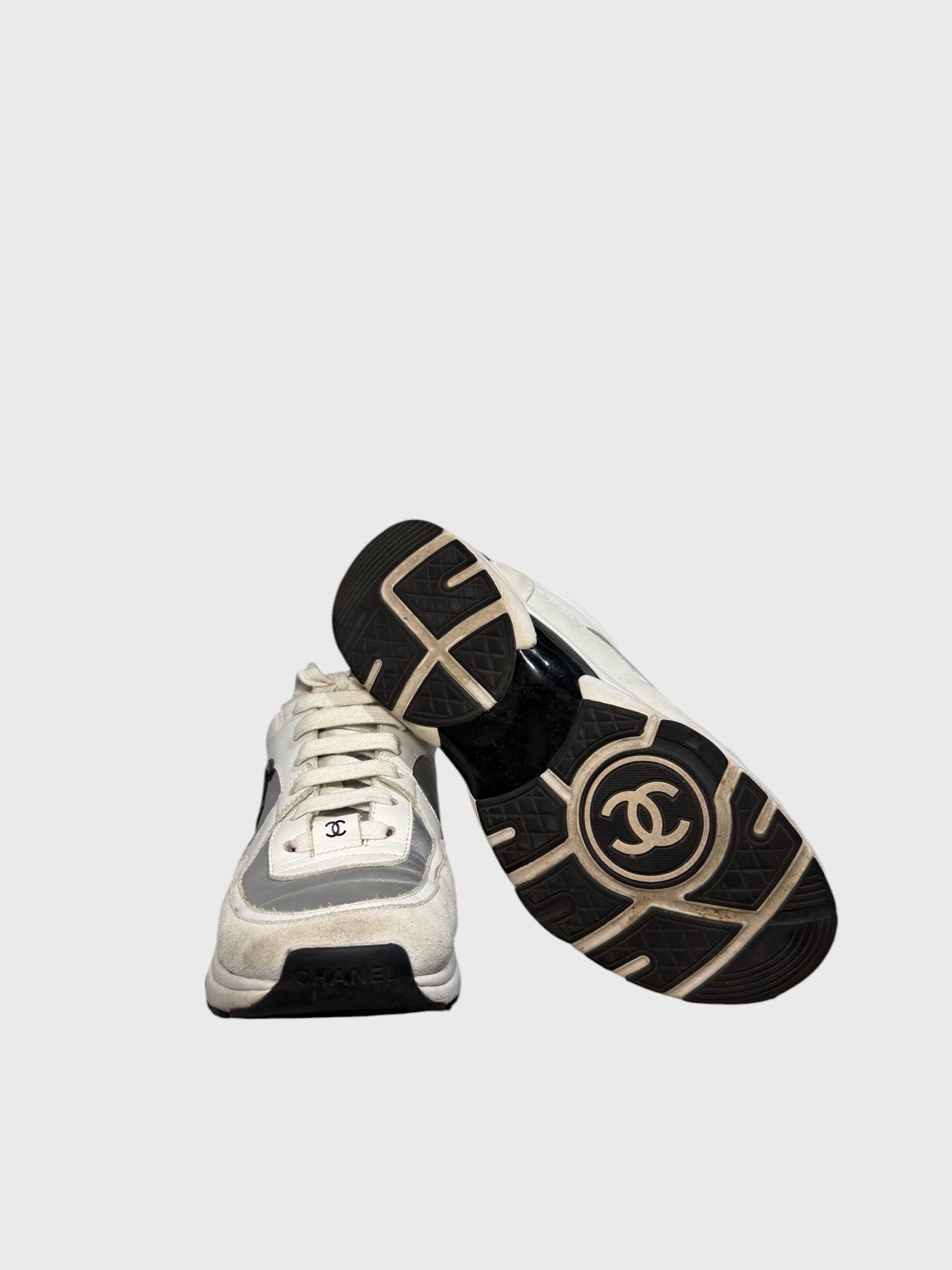 Baskets Chanel blanches T.35