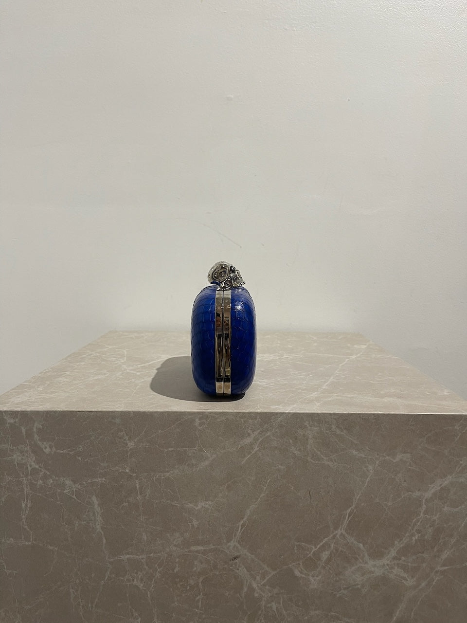 Minaudière Alexander McQueen bleue