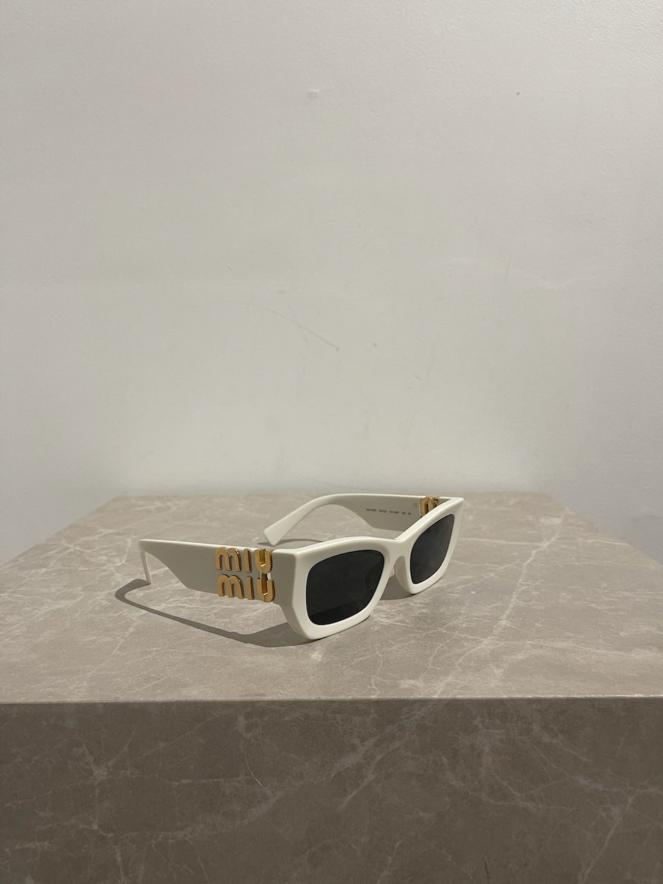 Lunettes Miu Miu blanches