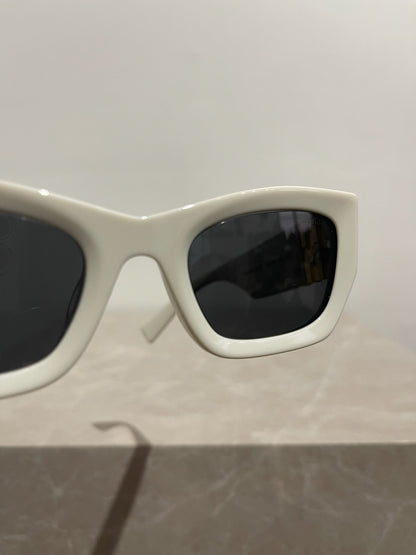 Lunettes Miu Miu blanches