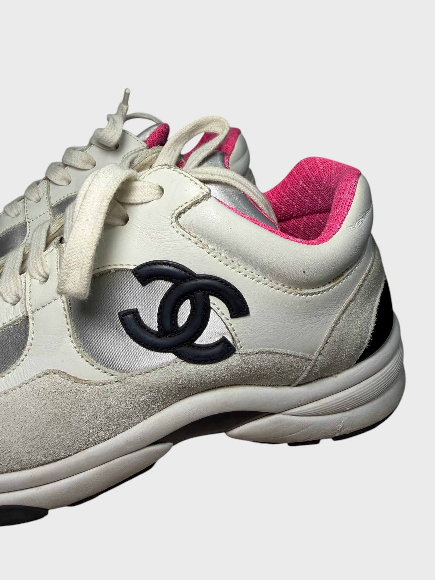 Baskets Chanel blanches T.35