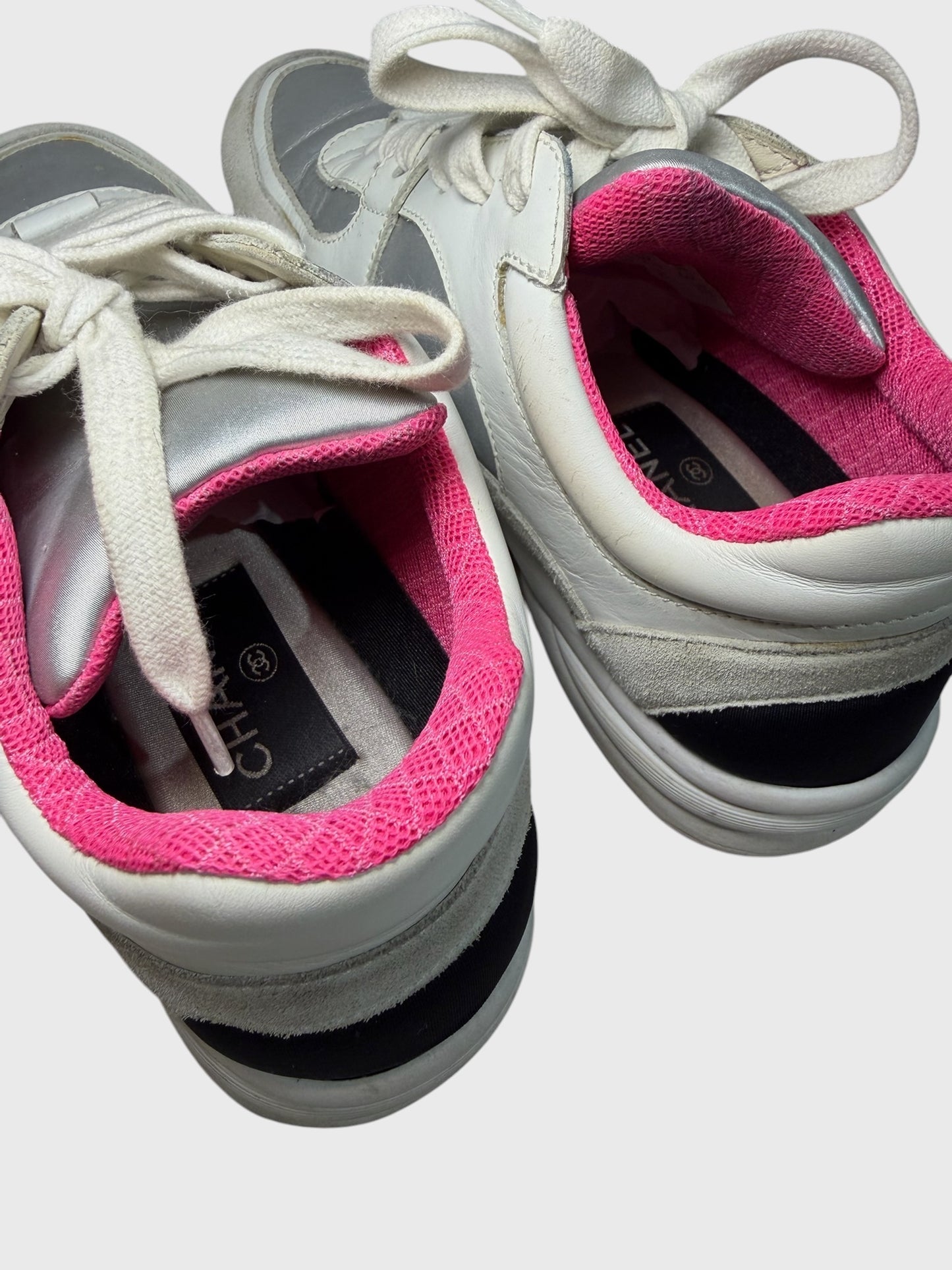 Baskets Chanel blanches T.35