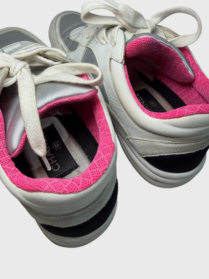 Baskets Chanel blanches T.35