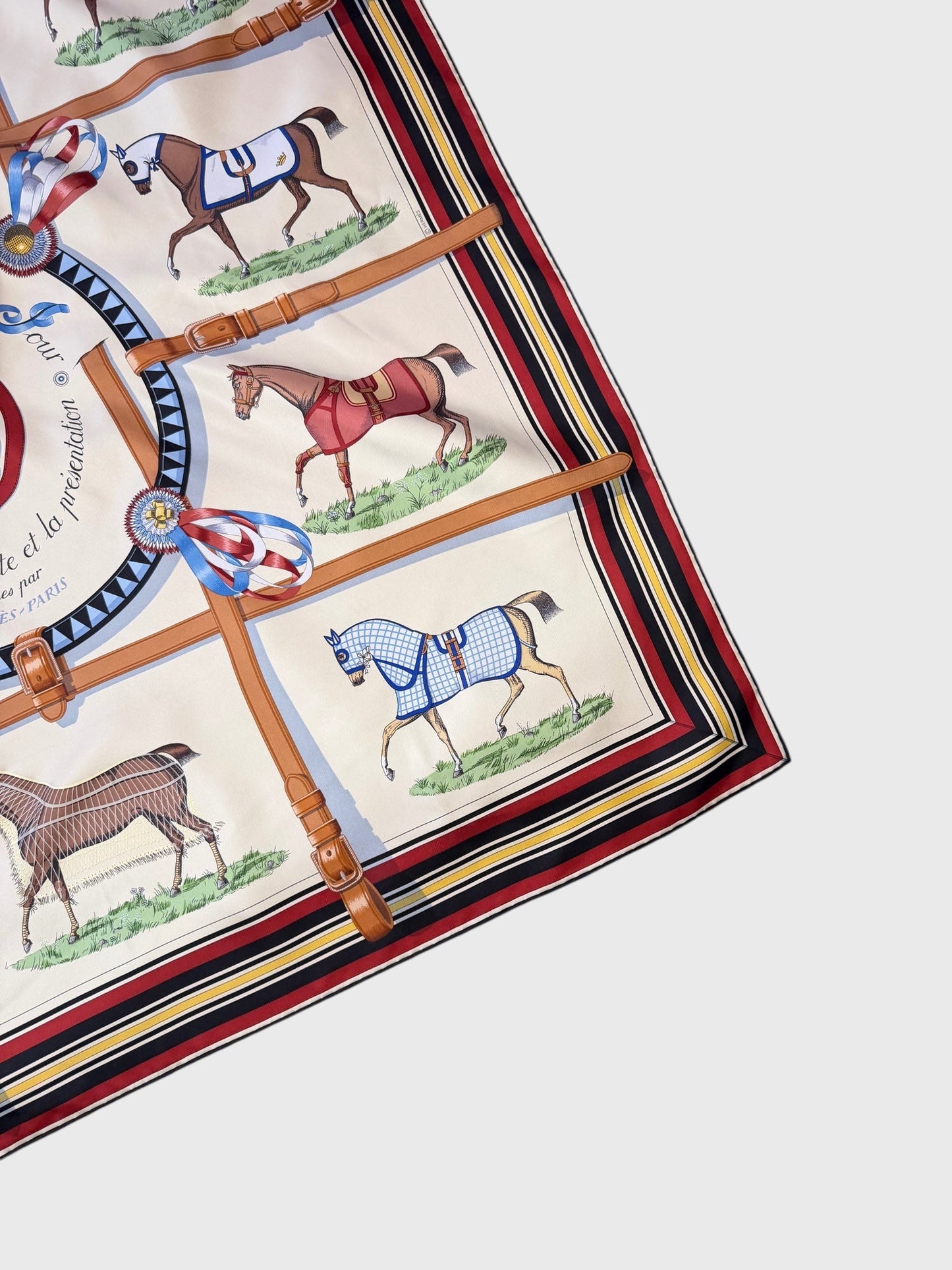 Foulard Hermès Couvertures et Tenues 90