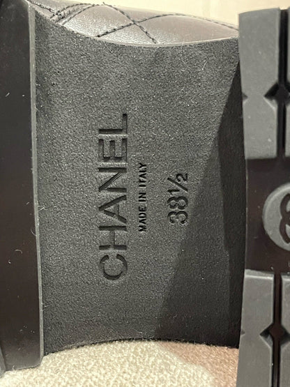 Boots Chanel noires T.38,5 NEUVES