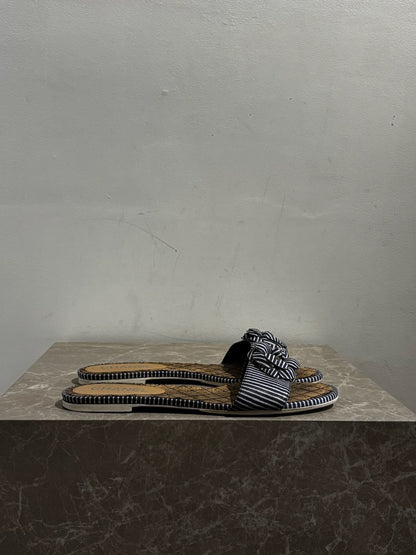 Mules Chanel rayée T.41