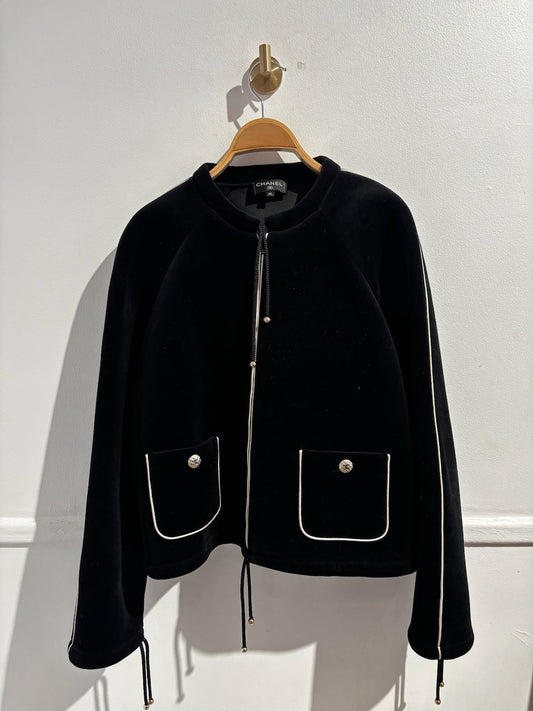 Veste Chanel noire T.46
