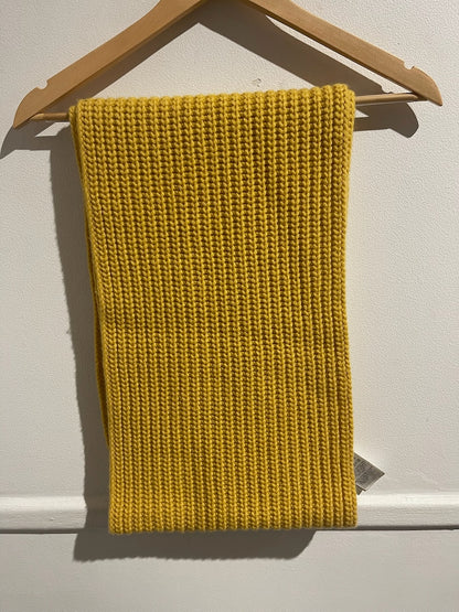 Echarpe Fendi jaune