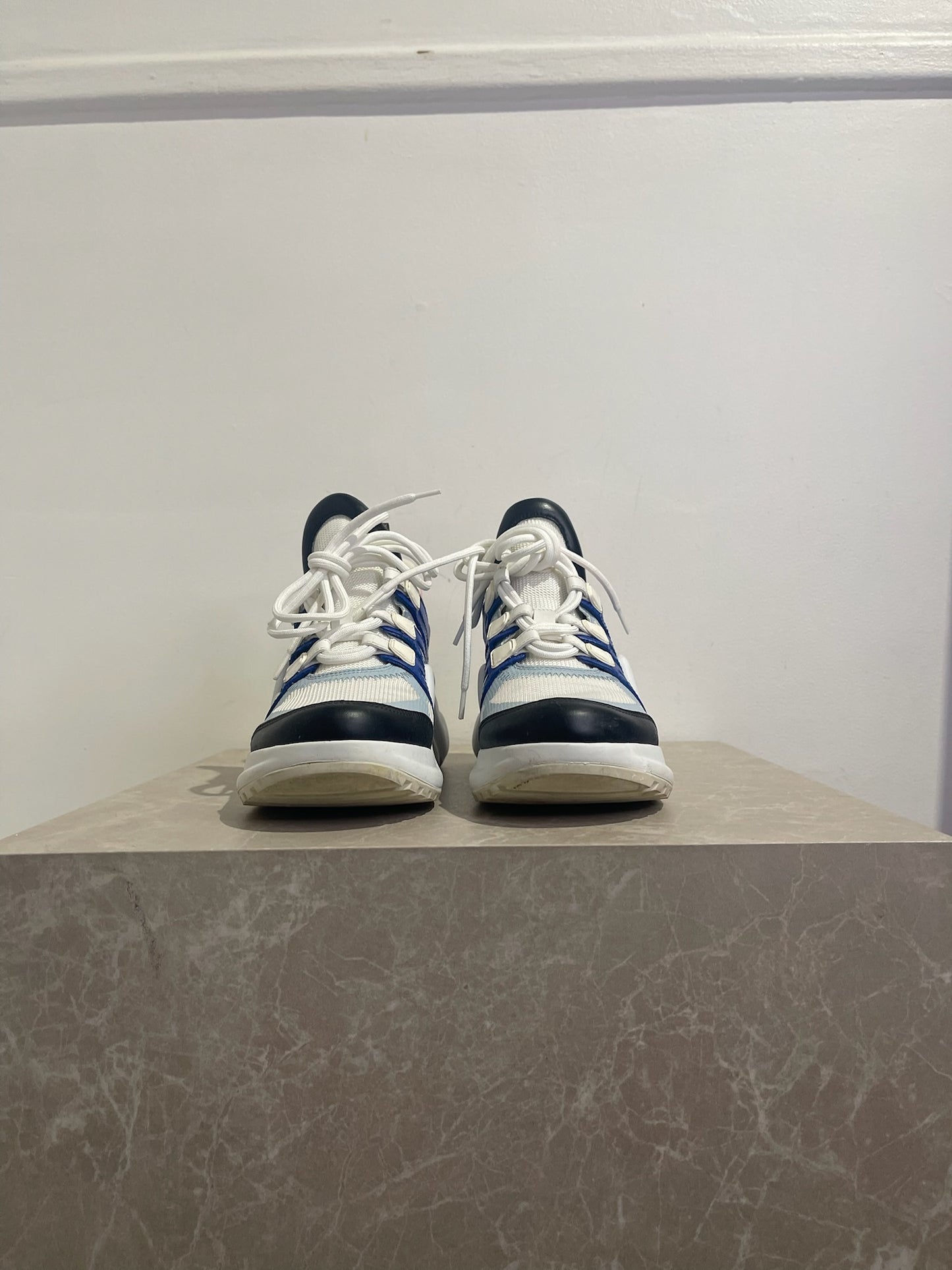 Baskets Louis Vuitton Archlight T.36,5