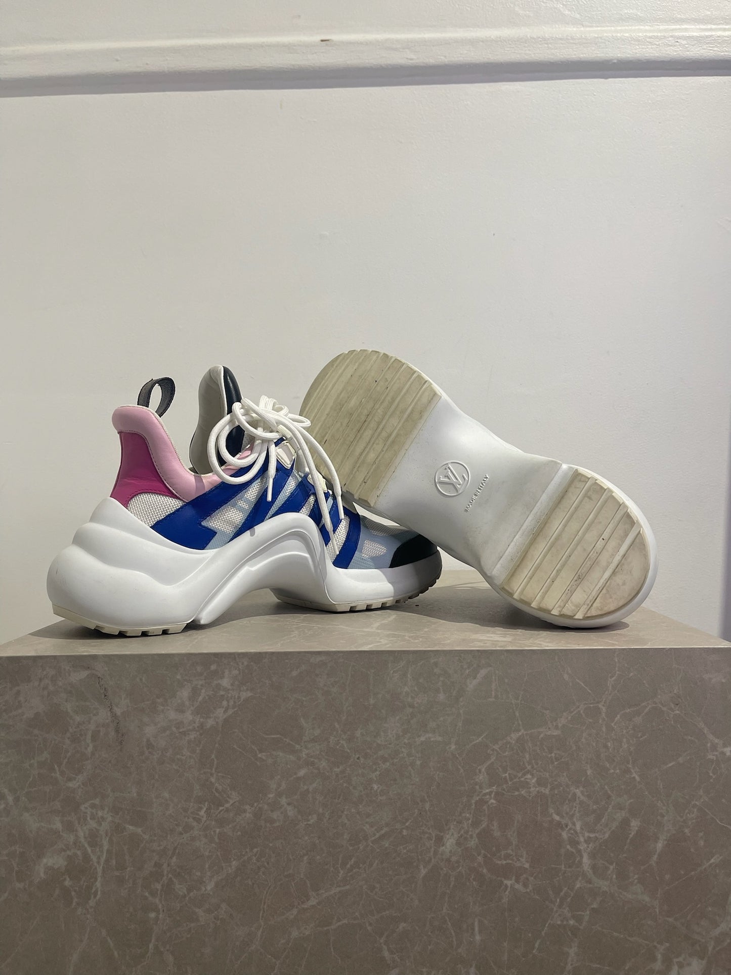 Baskets Louis Vuitton Archlight T.36,5