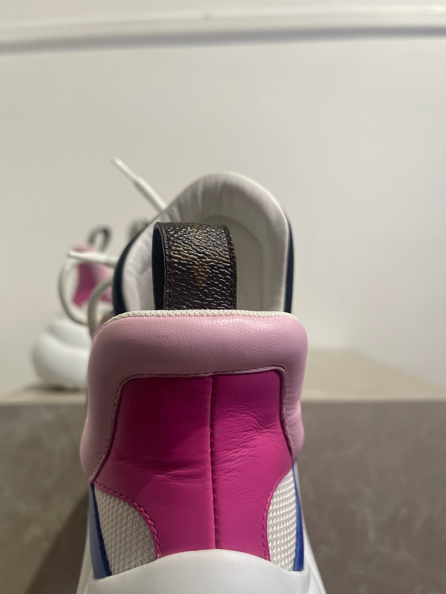 Baskets Louis Vuitton Archlight T.36,5