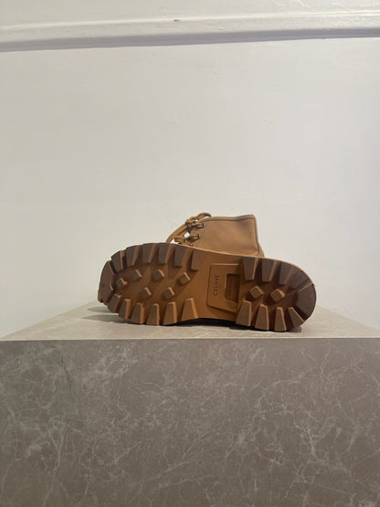 Bottines Celine camel T.39