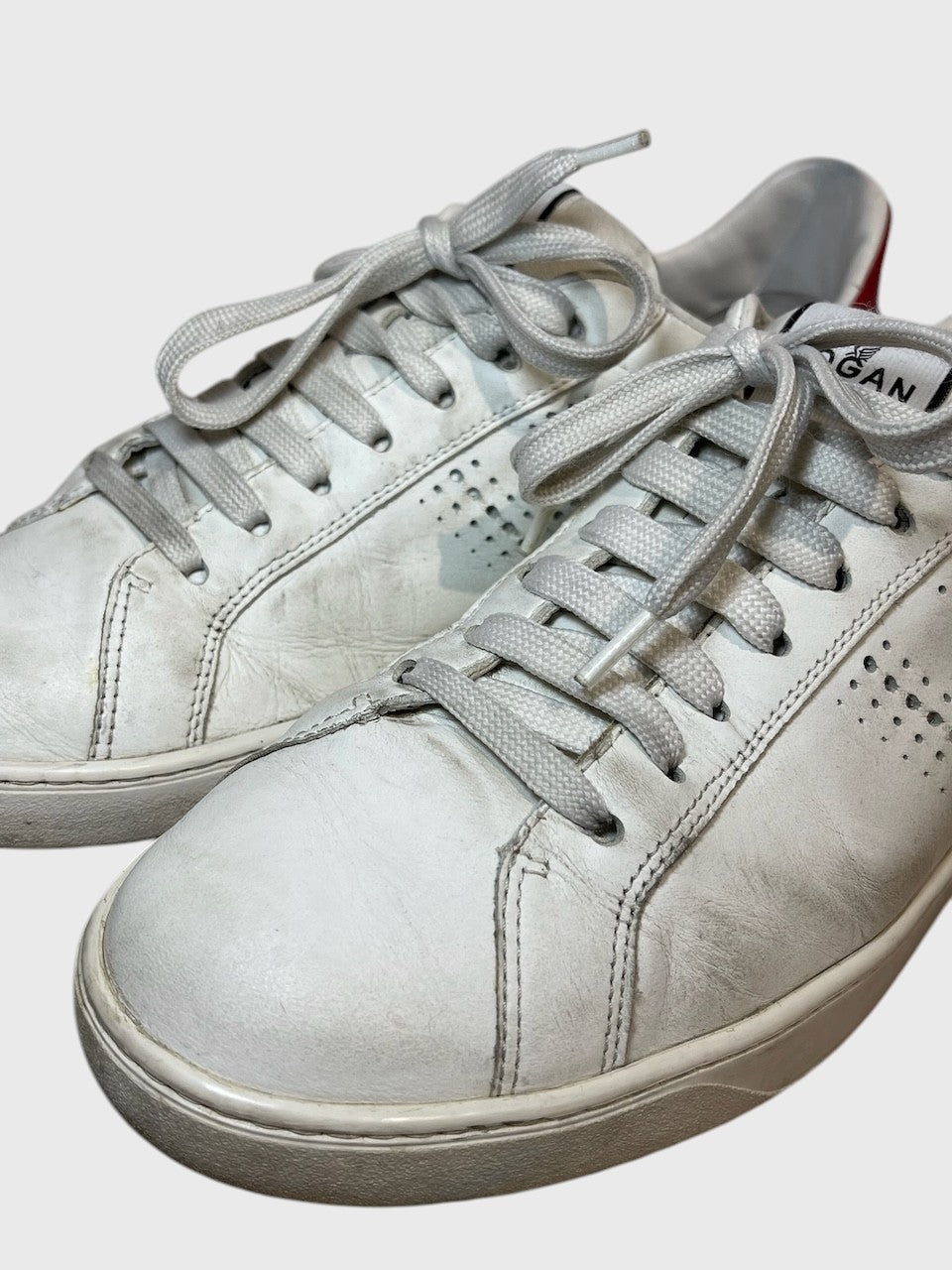 Baskets Hogan blanches T.41