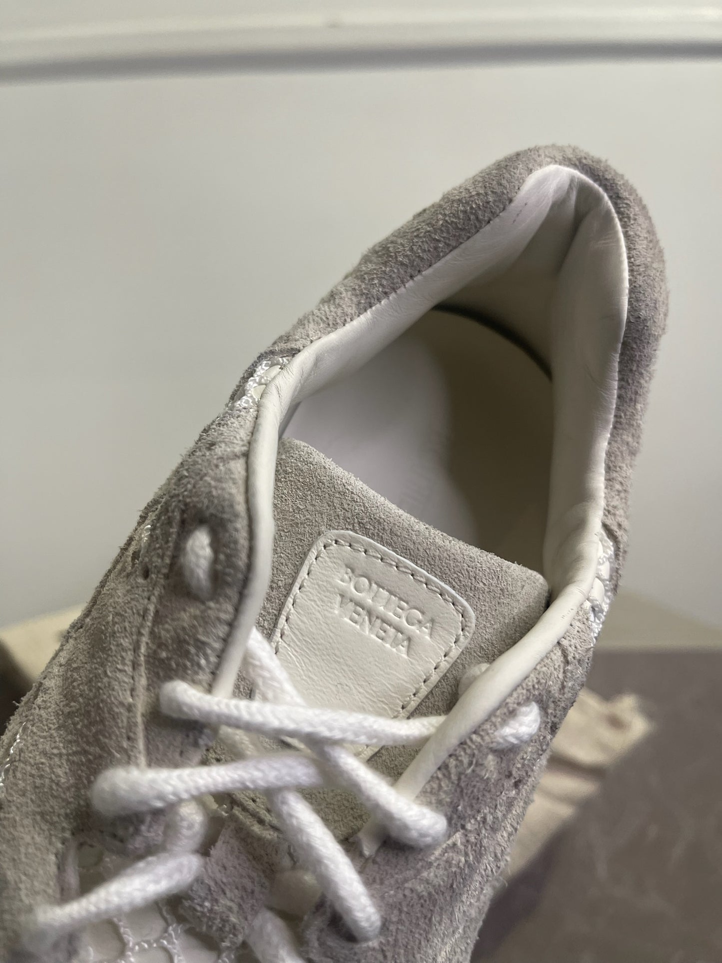 Baskets Bottega Veneta Orbit T.40