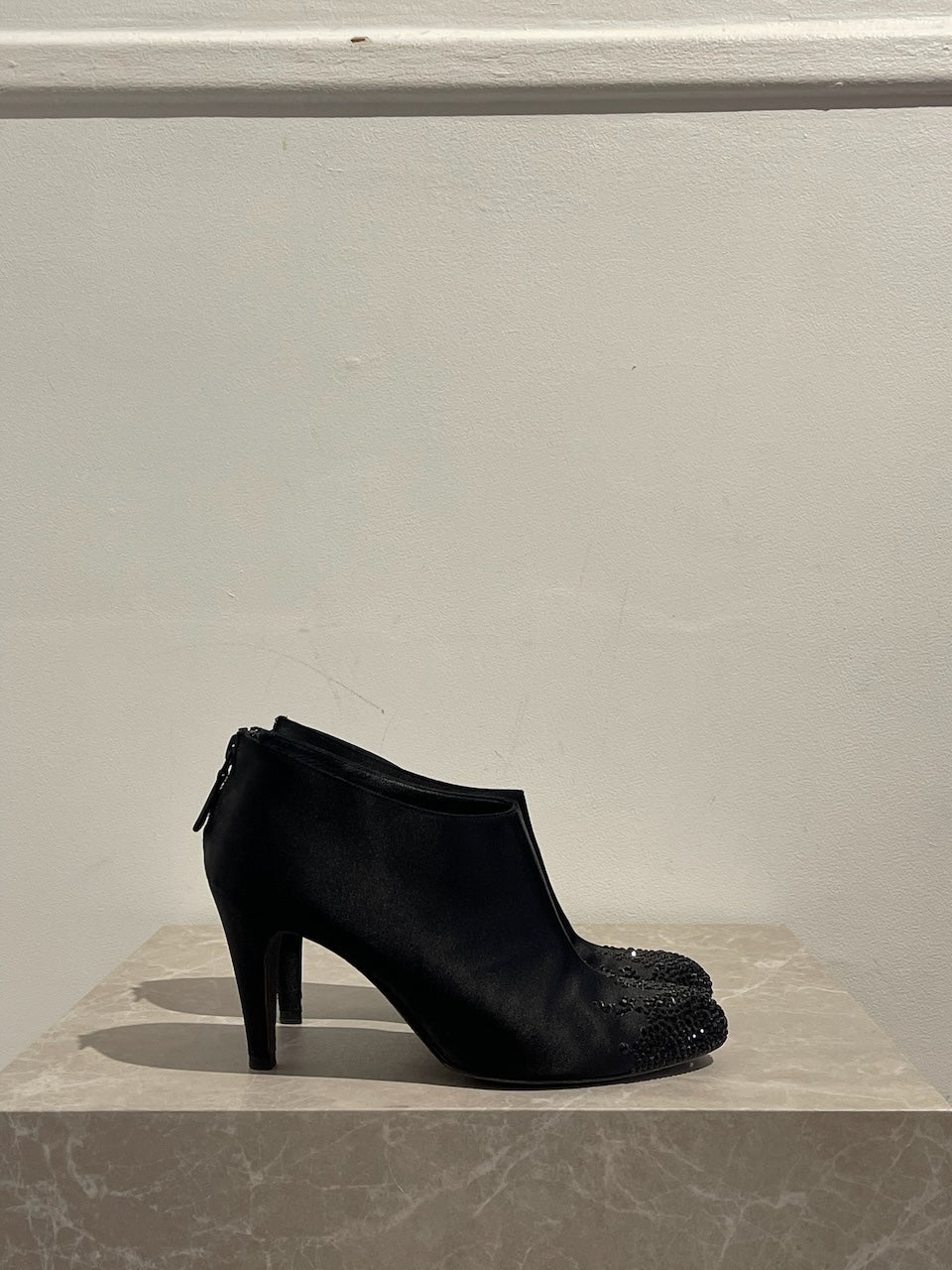 Bottines Chanel noires T.38