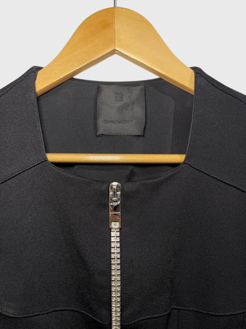 Robe Givenchy noire T.M