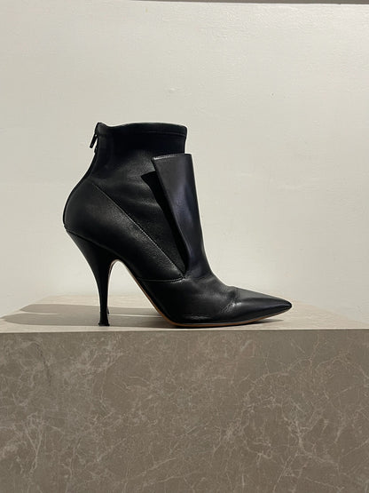 Bottines Givenchy noires T.37